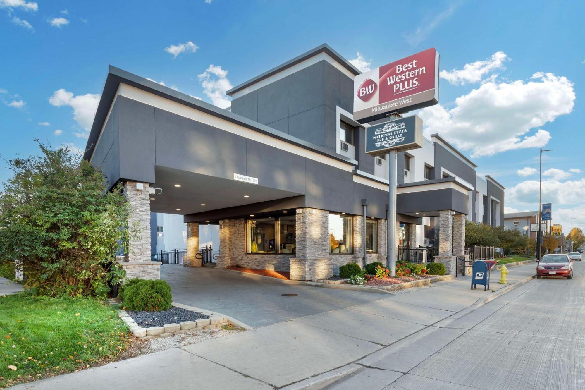 Best Western Plus Milwaukee West Ngoại thất bức ảnh