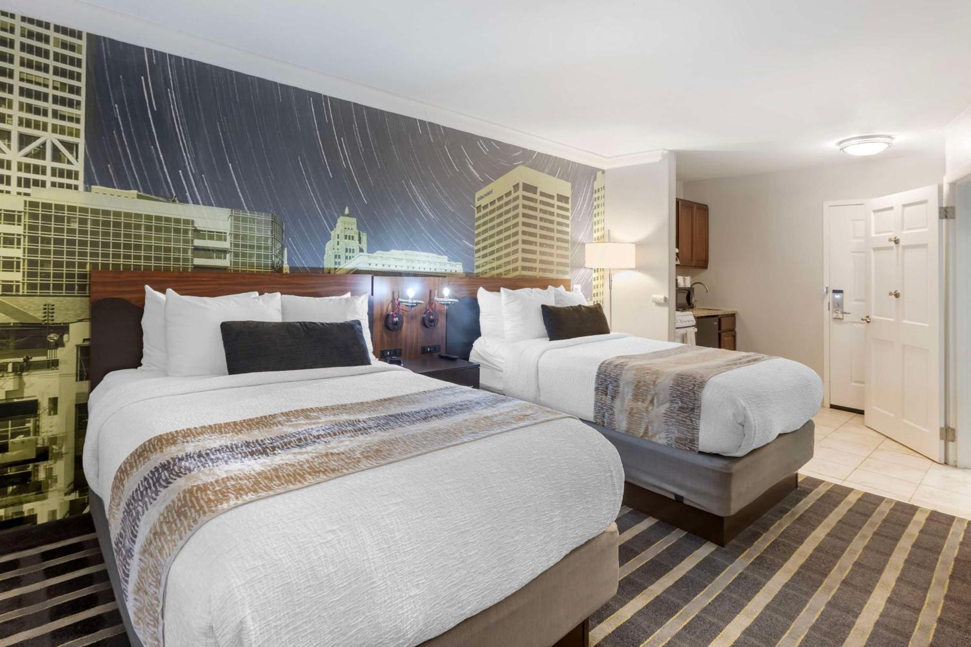 Best Western Plus Milwaukee West Ngoại thất bức ảnh