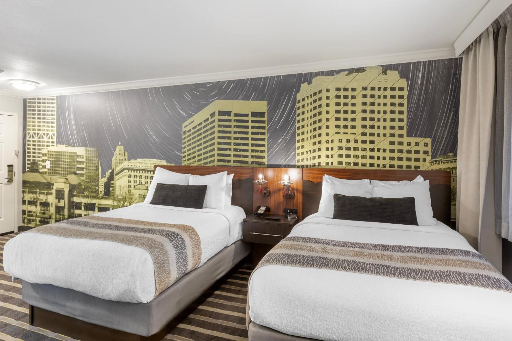 Best Western Plus Milwaukee West Ngoại thất bức ảnh